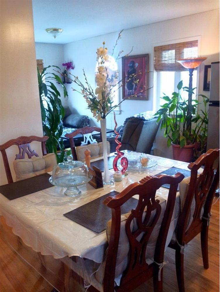 Jfk Bed And Breakfast Guesthouse New York Exterior photo