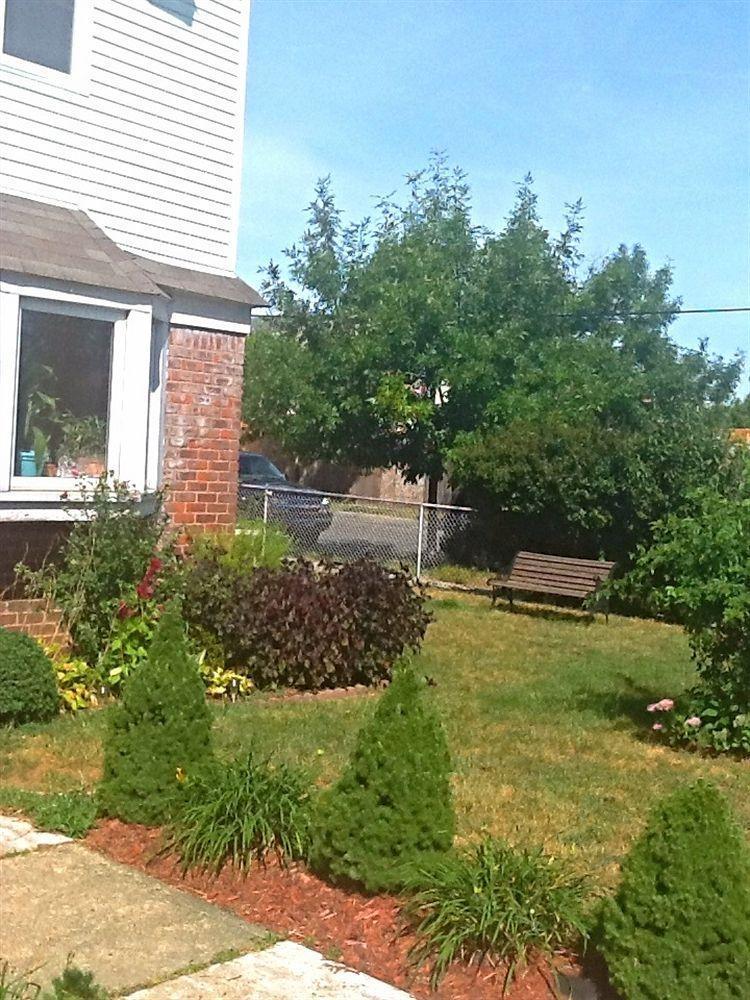 Jfk Bed And Breakfast Guesthouse New York Exterior photo